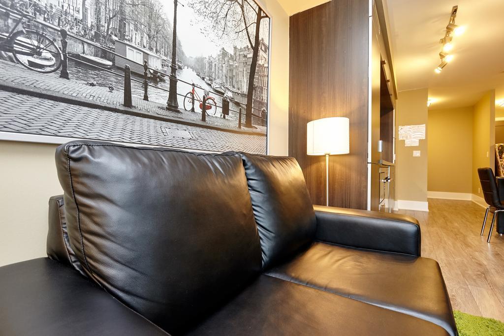 Atlas Suites - Cn Tower & Convention Centre Торонто Экстерьер фото