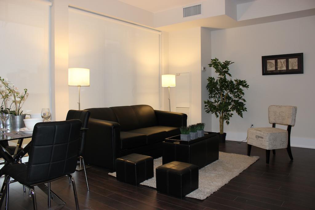 Atlas Suites - Cn Tower & Convention Centre Торонто Номер фото