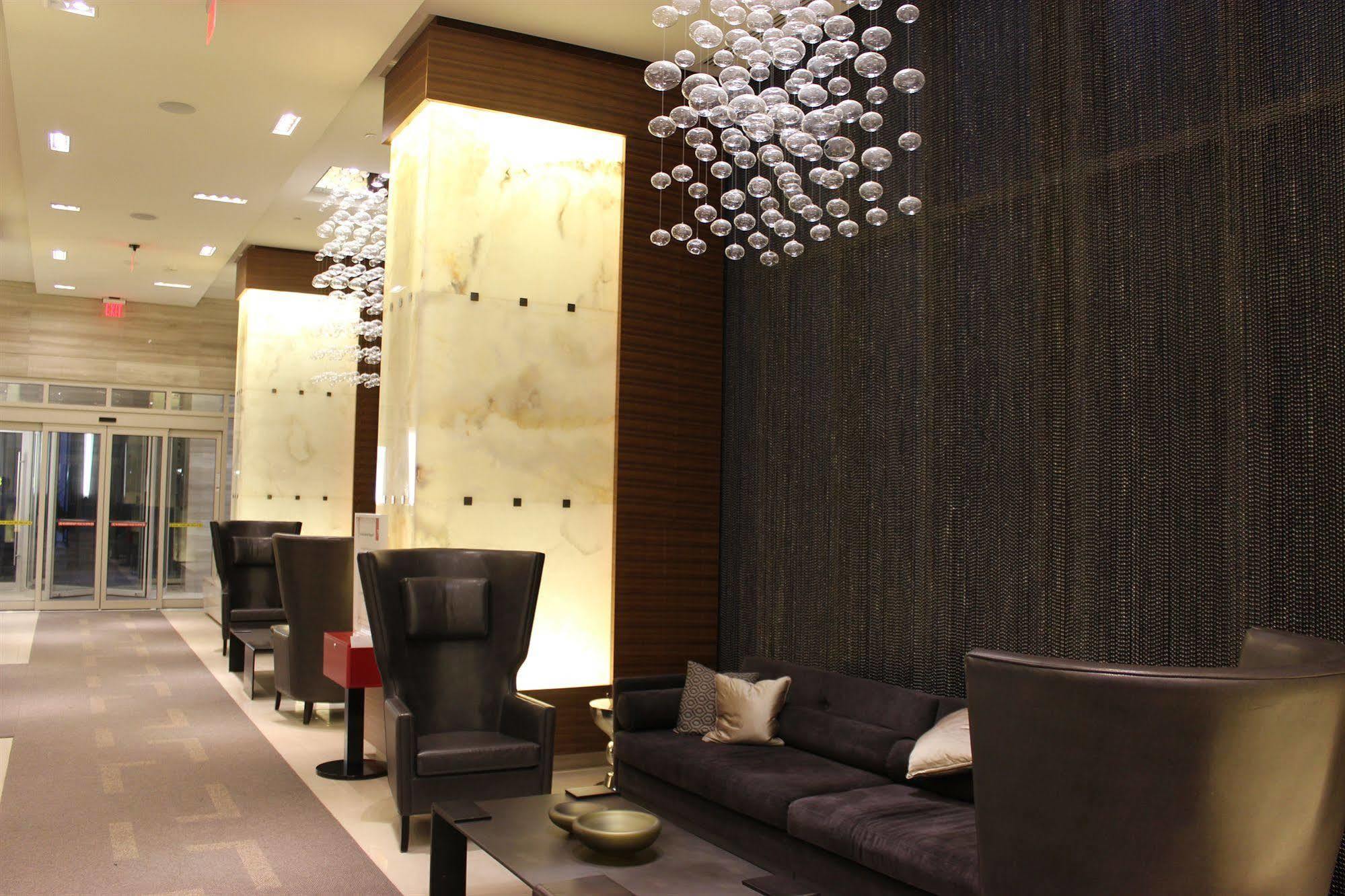 Atlas Suites - Cn Tower & Convention Centre Торонто Экстерьер фото