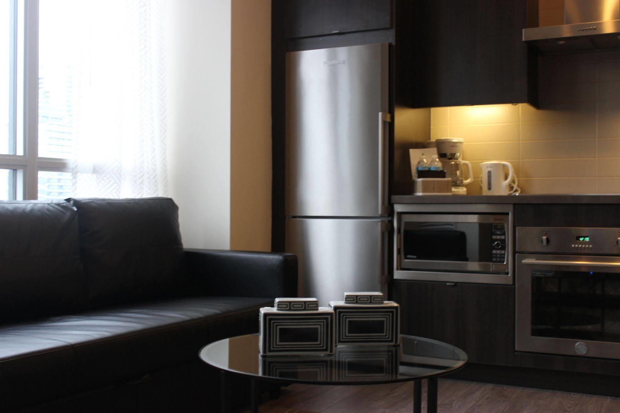 Atlas Suites - Cn Tower & Convention Centre Торонто Экстерьер фото